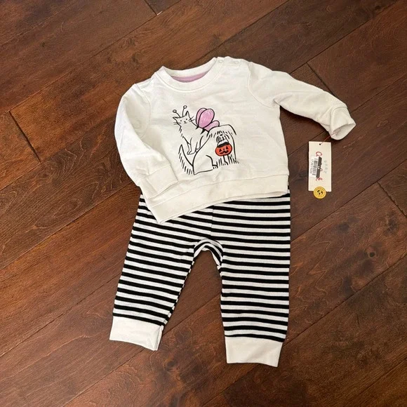 Cat & Jack Newborn Halloween Sweatshirt and Striped Jogger Set  Cat Dog Trick