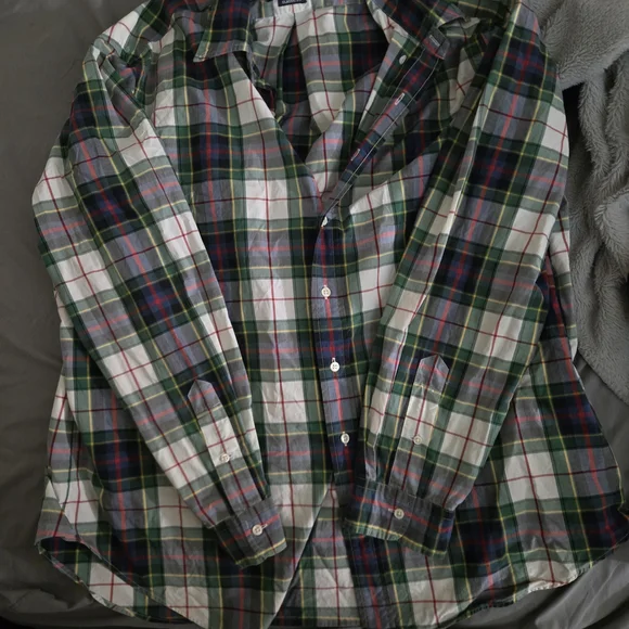 Men's Green Plaid Button-Up Shirt - Classic Casual