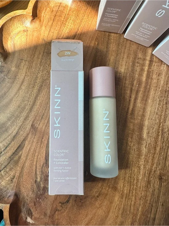 2W SKINN Foundation + Concealer — Warm Beige