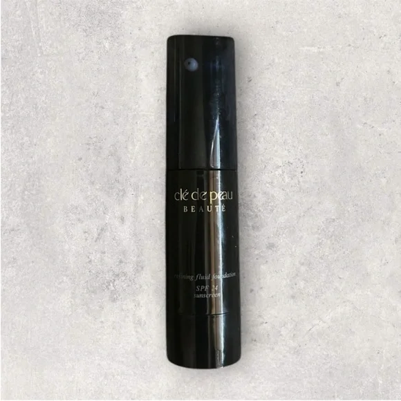 Cle De Peau Beaute Refining Fluid Foundation Spf 24 Color 010