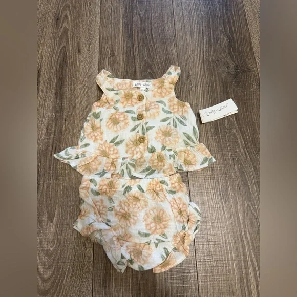 Emily and Oliver Girls Floral 2 Piece Summer Set 6-9 Months Matching NWT