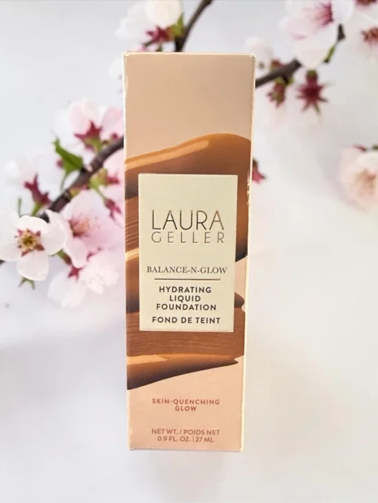 Laura Geller Hydrating Liquid Foundation in Warm Beige & Cream Packaging