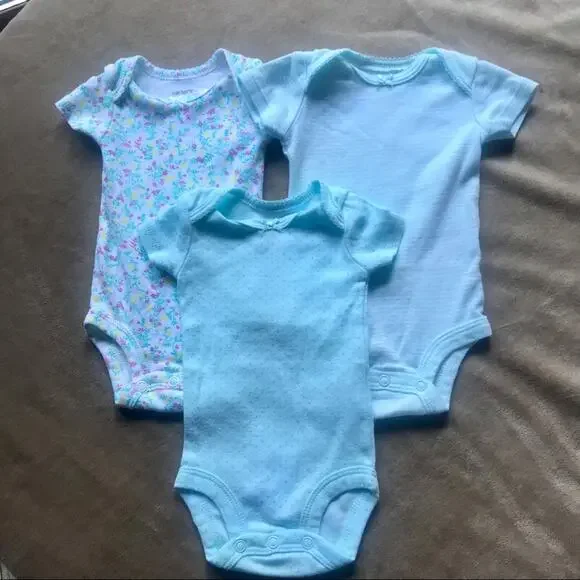 Carter’s Onesie’s NB