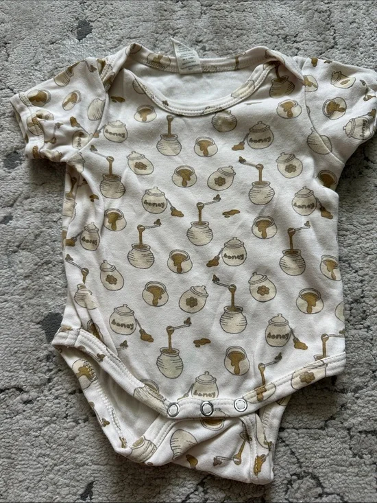 kate quinn Cream Honey Pot Print One-Piece‎ Bodysuit