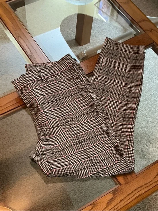 GAP Black and White Plaid pants