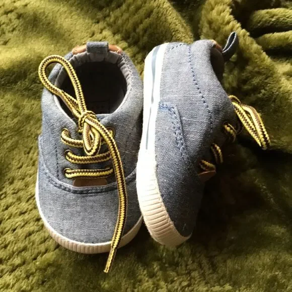Baby Gap shoes 3-6 mos blue