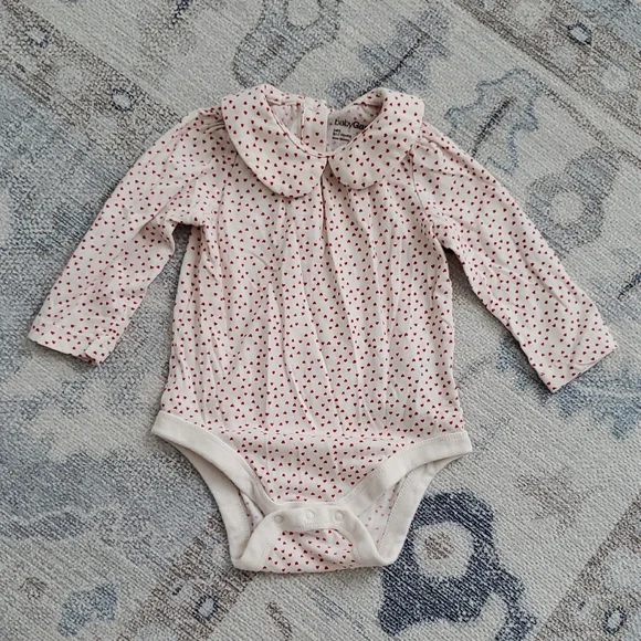 Baby Gap Infant Girls Tiny Hearts Collared Bodysuit Sz6-12m