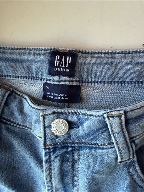 GAP kids light Blue Wide-Leg Ankle Sweatpant Jeans