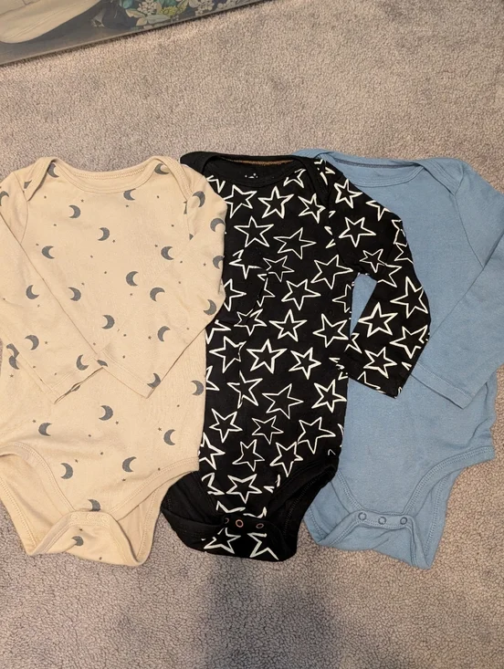 cloud island Three Long-Sleeve Bodysuits in Cream, Black, Blue Moon Stars 24m