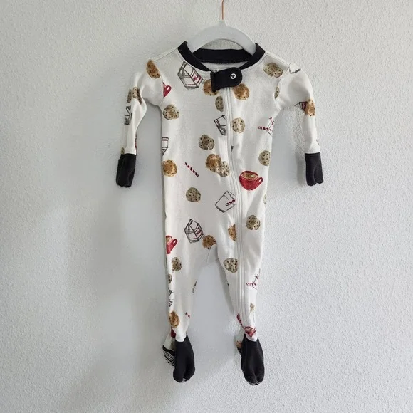 Burts‎ Bees Baby 100% Organic Cotton Milk and Cookies Footed Sleeper 0-3M Zip Up