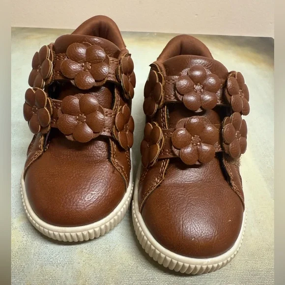 Lot two pairs Toddler shoes size 8