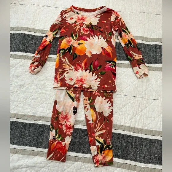 Posh Peanut Floral Pajama Set