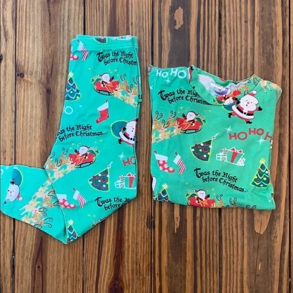 Christmas Jammies size‎ 5