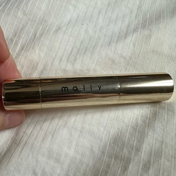 Mally- Lipstick‎ Crayon - Fierce Pinky Coral - 0.09 Oz
