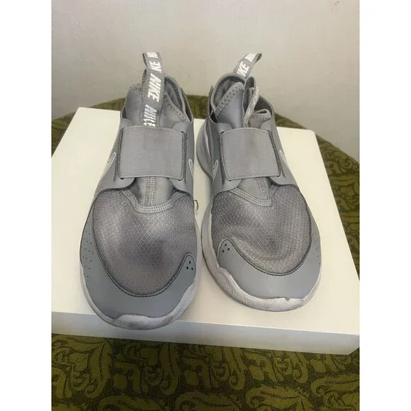 Nike Flex Runner 3 GS Cool Grey White Slip On Running Shoes FN1294-001 Size 2.5Y