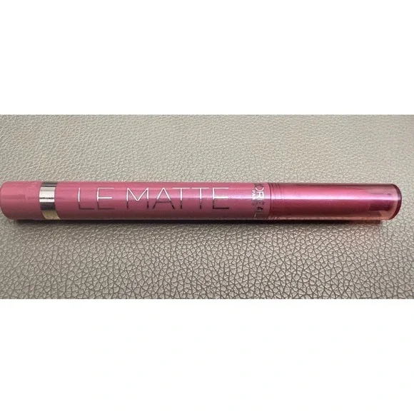 Loreal Colour Riche Le Matte Lip Color - #102 -‎ She's So Matte