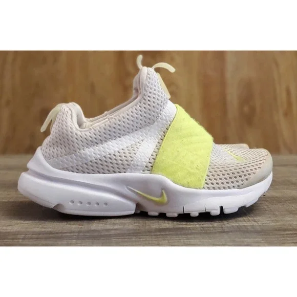 Nike Presto Extreme SE Sneakers Youth Size‎ 11C White