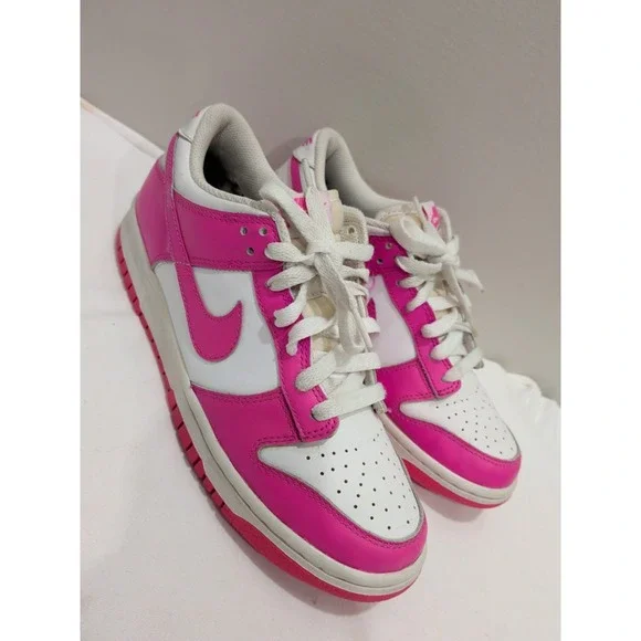 Nike Youth Dunk Low (GS) Size 7Y White/Laser Fuscia |FB9109-102|