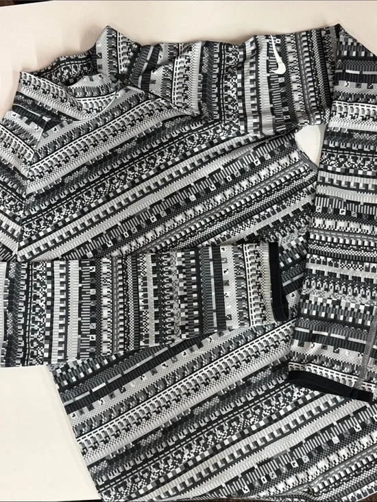 Nike Women's Black & White Patterned Leggings Set