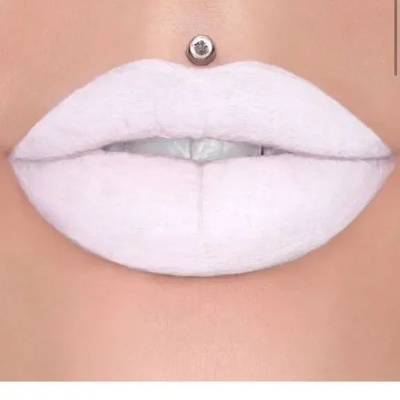 NIB Jeffree Star Velvet Trap Lipstick in God's‎ Gift
