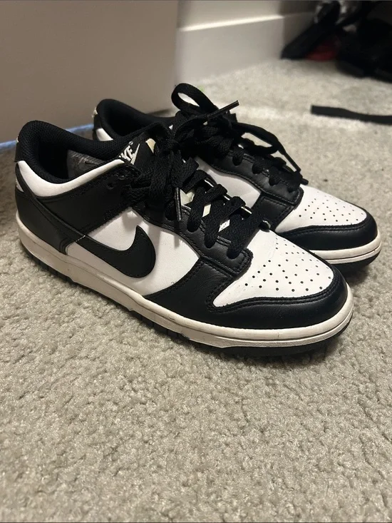 Nike Black and White Low-Top Kids Sneakers