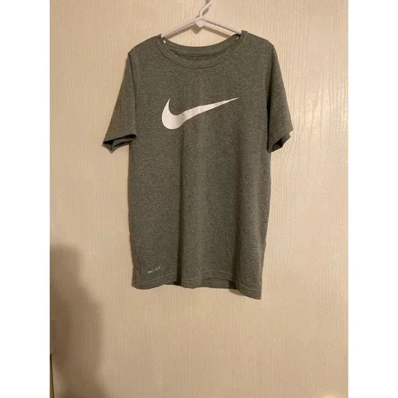 Nike Boys Dri-FIT Swoosh Logo Graphic T-Shirt Heather Grey Kids Small S 0198