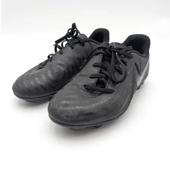 Nike Jr. Phantom GX 2 Club MG Low-Top Soccer Cleat Kids' Black Size US2Y EU33.5