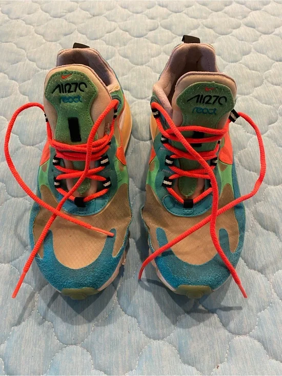 Nike  Women’s Sneakers in Teal, Coral, Olive and Blue