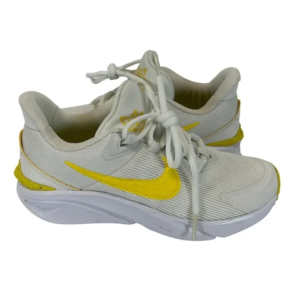 Nike Star Runner 4 GS White Yellow Running Shoes DX7615-101 Kids Size 3.5Y
