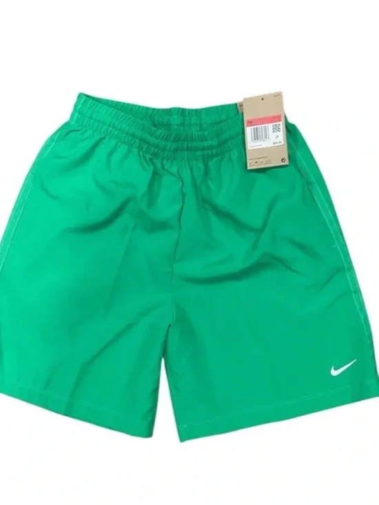 Nike Kids Training Shorts Green Standard Fit Size Large