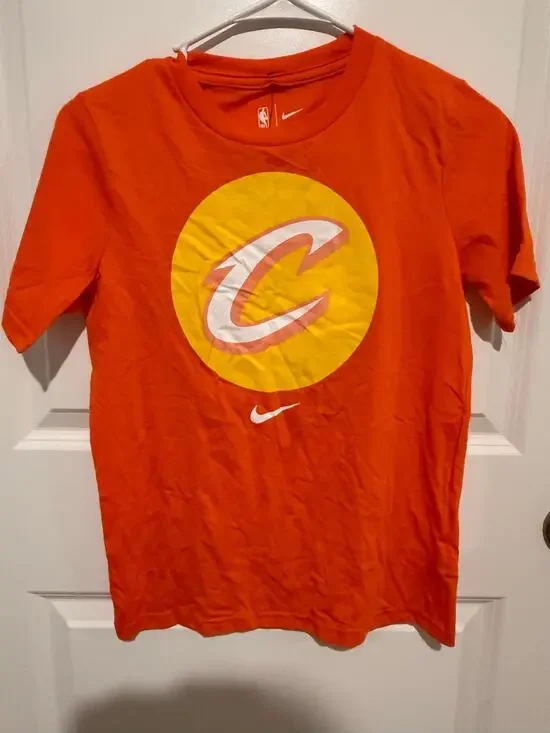 Nike Cleveland Cavaliers Youth M 10/12 Orange NBA Logo T-Shirt NWT