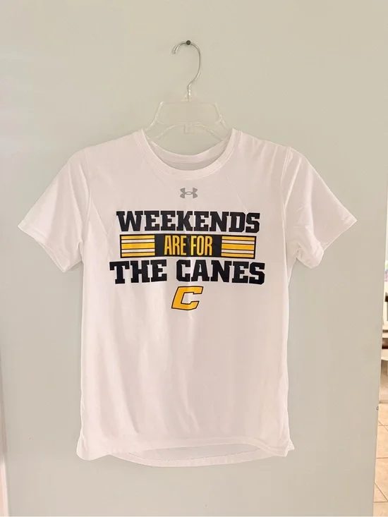 Under Armour White Graphic Tee with Black and Gold Team Print