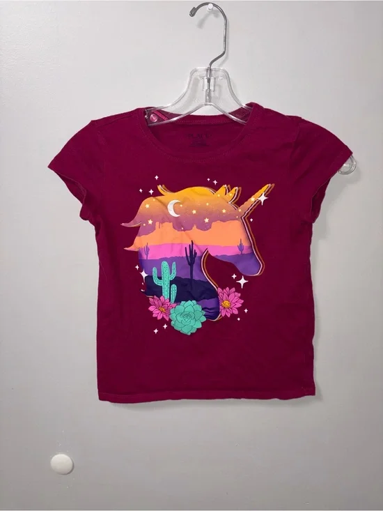 The Children’s Place Burgundy Unicorn Desert Skyline Graphic Tee Girls M 7/8