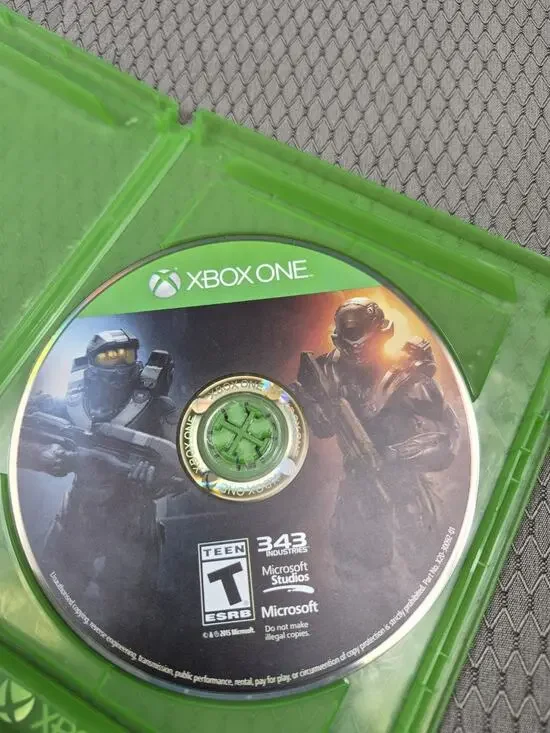 Halo 5 Guardians (Microsoft Xbox One, 2015)