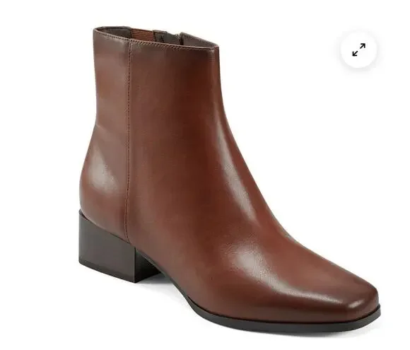 NWOB Sidney Leather Ankle Dress Booties Brown 5.5M *Flaw