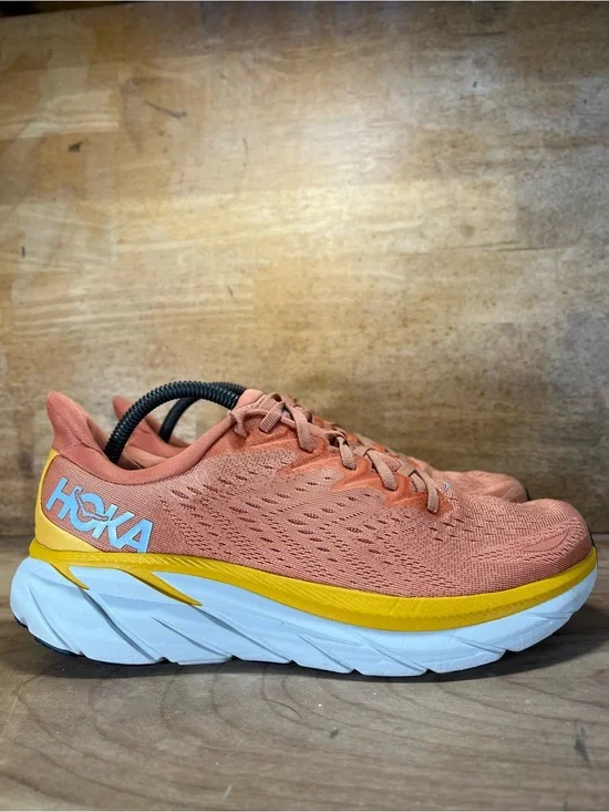 Hoka One One Clifton 8 Womens Size 10 Running Shoes Sun Baked/Shell Coral