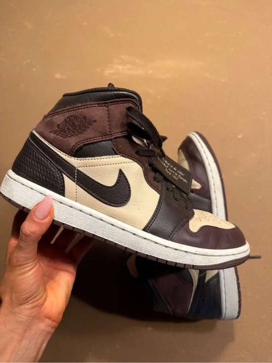 Nike Air Jordan 1 High OG Brown and Cream