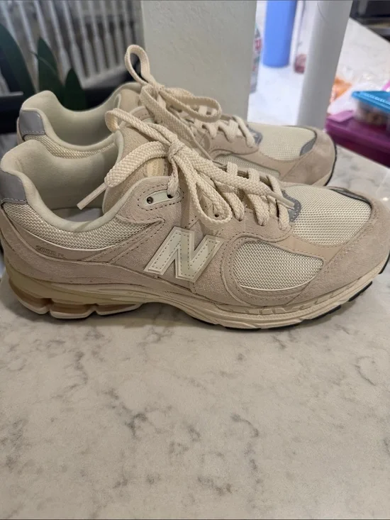 New Balance Cream/Beige 2002R Athletic Sneakers, Womens 10
