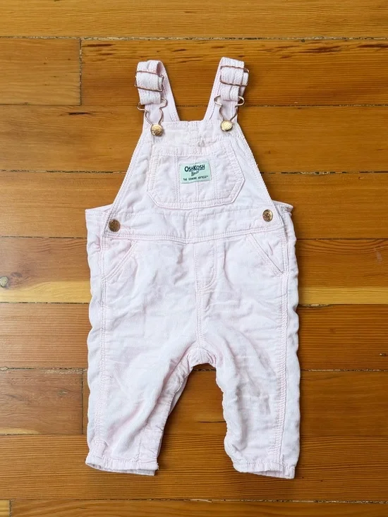 OshKosh B'gosh Light Pink Corduroy Overalls with Rose Gold Snaps Sise 6m