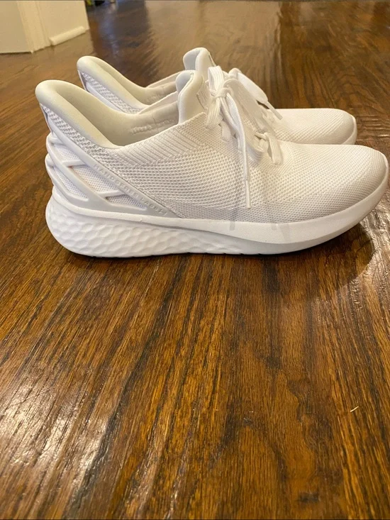 Women's All-White Kizik Athens  Athletic Sneakers