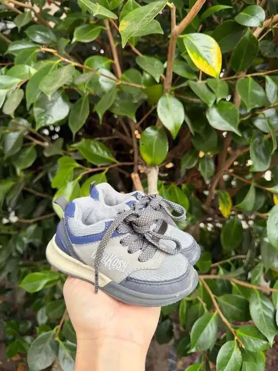 Y2K OshKosh B'Gosh Toddler Athletic Sneakers
