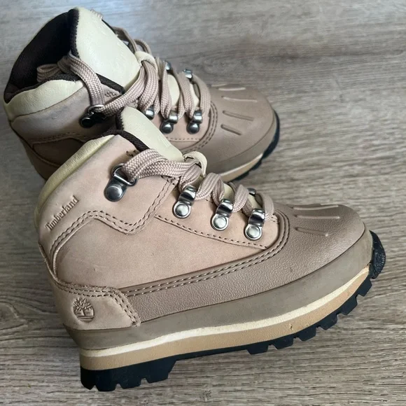 Timberland‎ toddler boots size 9