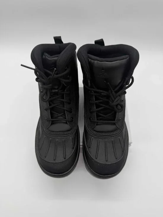 NIKE ACG Woodside 2 High GS Triple Black Boot Youth's Size 7Y Black