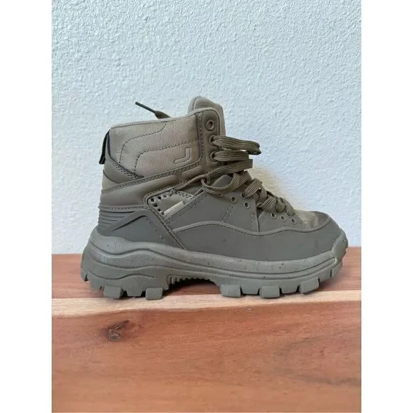Zara boys 34 or 1-2 US army green chunky bulky high top fashion boots boys hikin