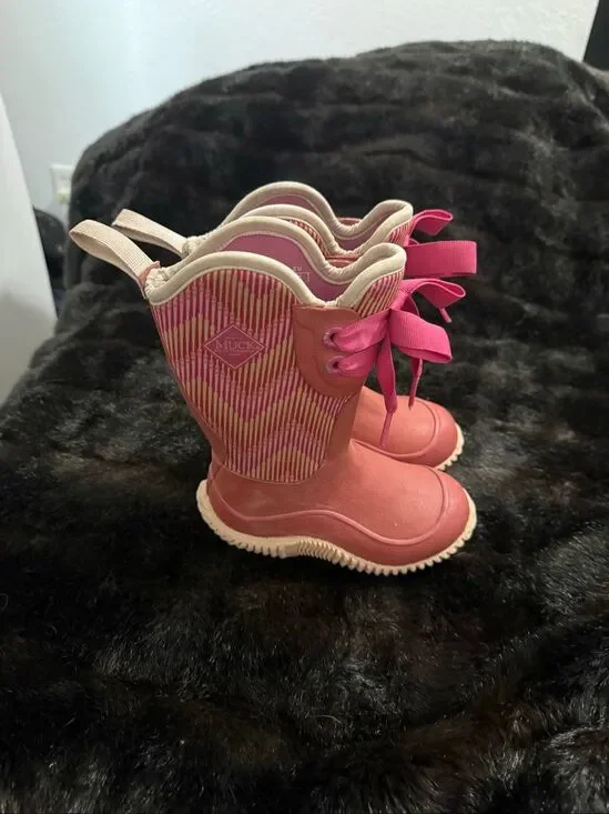 Muck Boots Halo Season Boots pink striped 10 shoes bow