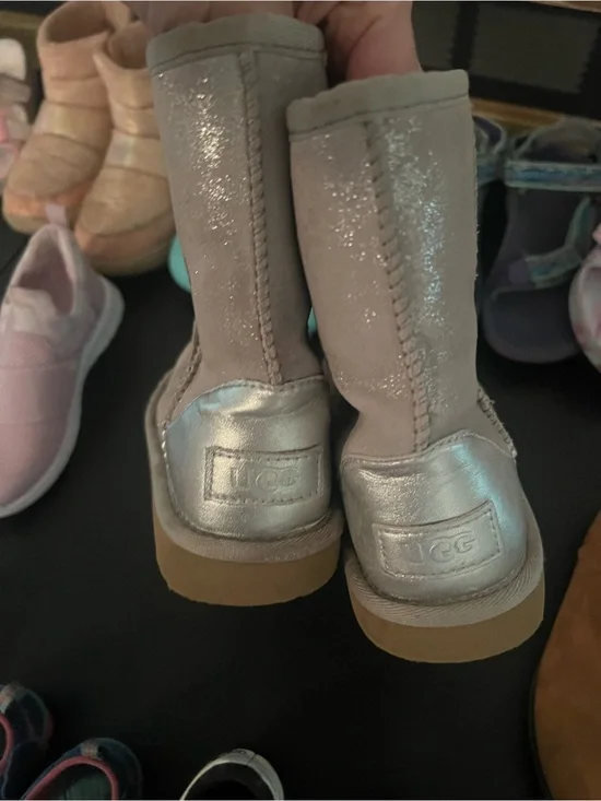 Kids boots - silver glitter list)