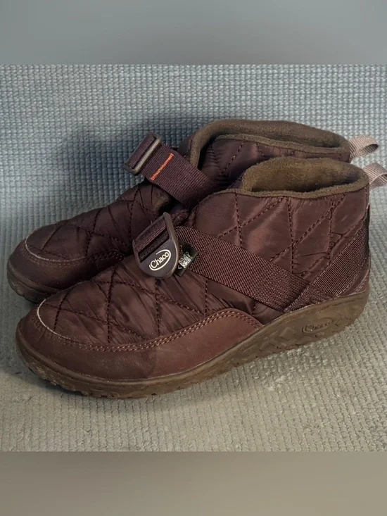 Chaco Ramble‎ Puff Shoes Maroon Purple Water Resistant Fleece Lining Kid Sz 4Y