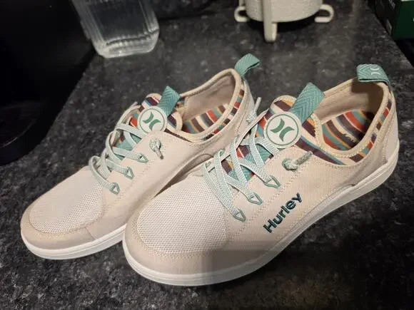 Hurley Woman's Castaic Casual Sneaker 10M Colorful Nearly New