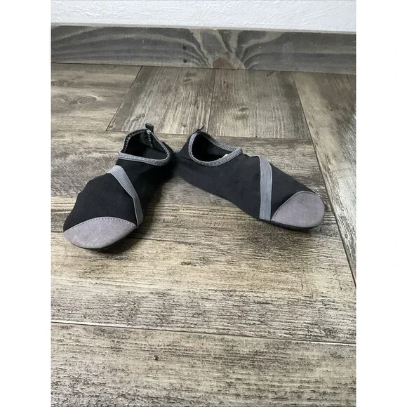 FitKicks Live Well Women Large Foldable Barefoot Yoga Comfort Shoe Slip On Black