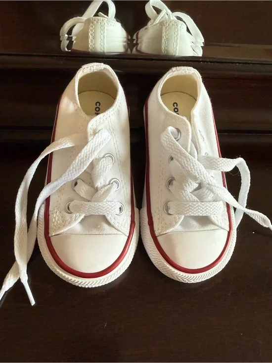 Baby/Todder White Converse Sneakers with Red Trim - Size 5